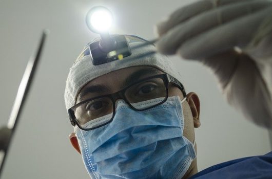 Duracell dona Powerbanks y pilas en 25 hospitales de México