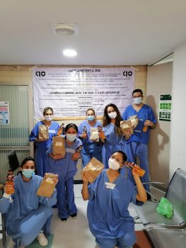 Kio dona alimentos a personal de salud en Hospitales de la CDMX