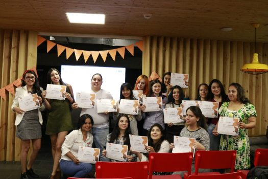PionerasDev, comunidad colombiana de mujeres programadoras, gana premio de IBM