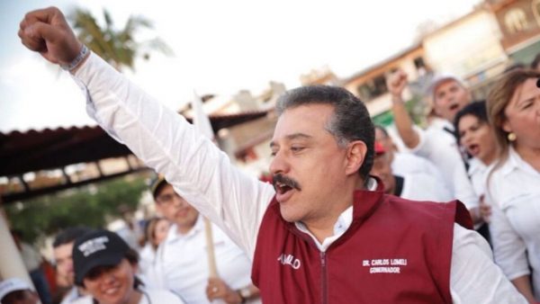 Va Carlos Lomelí por candidatura al gobierno de  Guadalajara