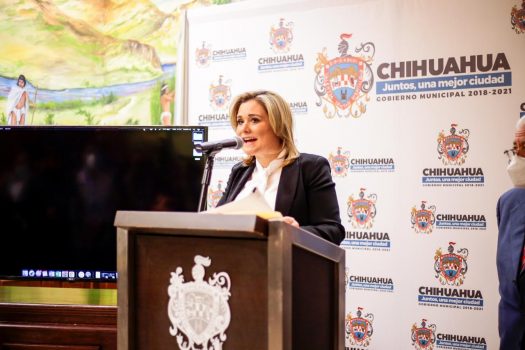 Alcaldesa de Chihuahua se dice perseguida por el gobierno estatal