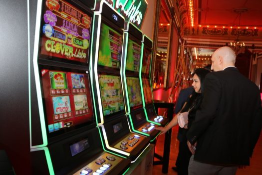 Covid pegó a industria de casinos en México con pérdidas de 15 mil mdp