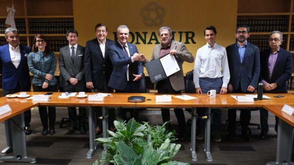 Fonatur firma convenio con la CONCAMIN para impulsar el desarrollo industrial del Sureste
