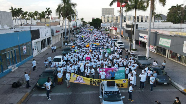 Marchan para respaldar planta de fertilizantes en Sinaloa
