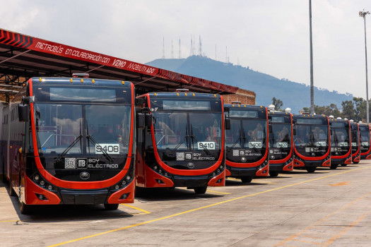 Financia Santander autobuses eléctricos en la CDMX