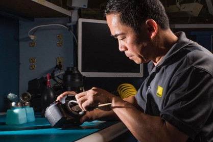 Lanza Nikon servicio de mantenimiento de fábrica