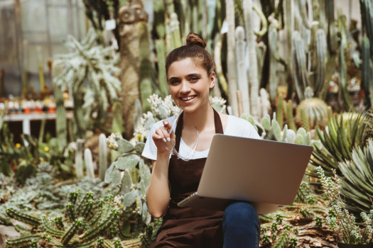 HughesNet apoyará a mujeres emprendedoras en zonas rurales con Internet satelital