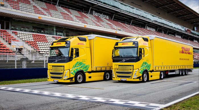 DHL presenta camiones que funcionan con biocombustible