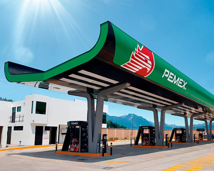 Pemex recupera participación en el mercado de combustibles con más franquicias