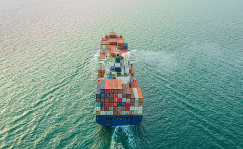 Tarifas de transporte marítimo aumentarían de 5 a 10% en 2024