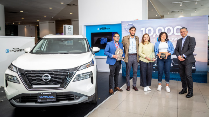 Celebra Nissan 10 mil unidades eléctricas vendidas en México