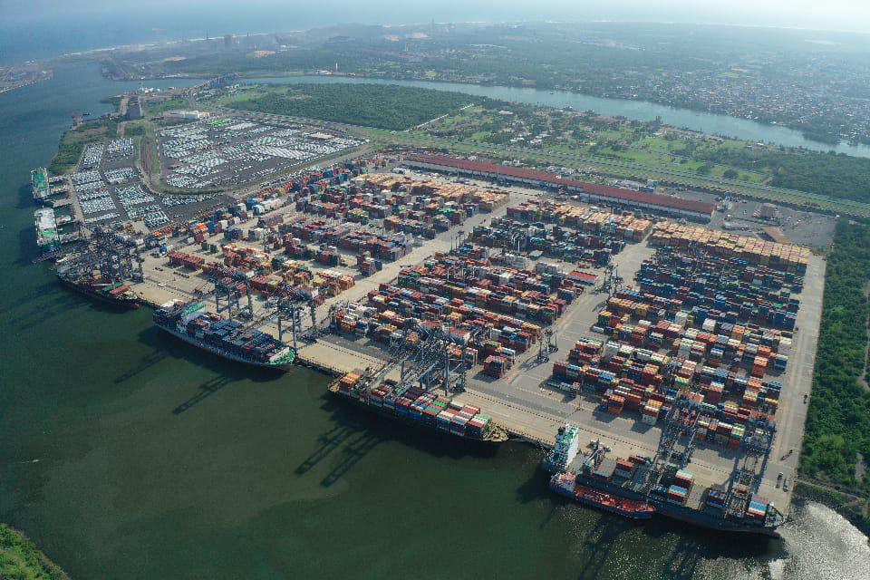 Destacadas operadoras Logísticas en puerto de Lázaro Cárdenas: Reconocimiento de Hutchison Ports LCT