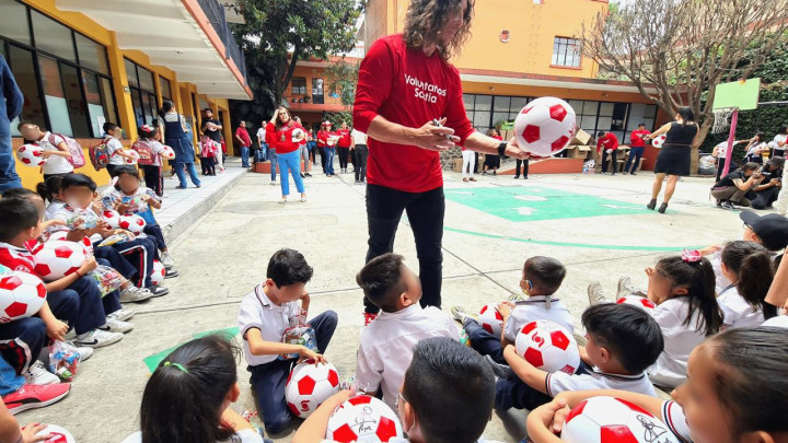 Scotiabank celebra a los niños de la mano del Carles Puyol