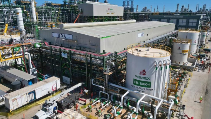 Producción de crudo en refinería Olmeca llega a 100 mil barriles diarios
