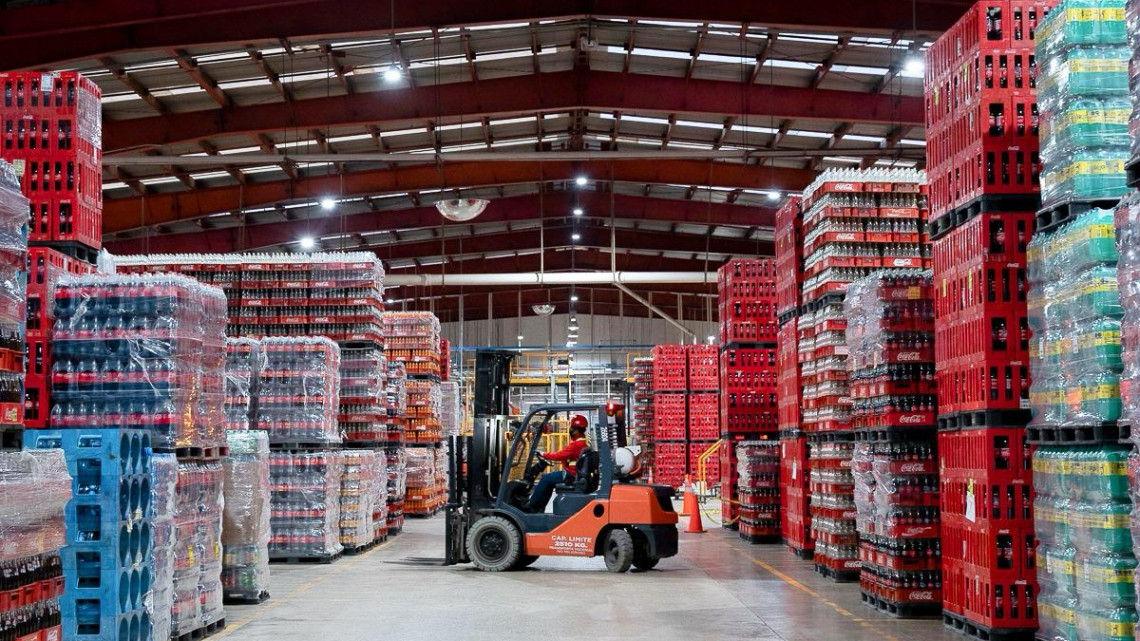 Coca-Cola FEMSA alcanza un hito en sostenibilidad: Reduce en 21% el uso de agua por bebida