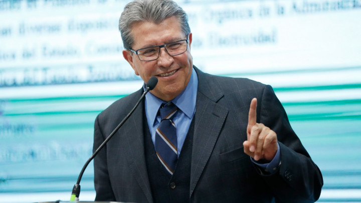 Respalda Monreal Cambios en la SHCP