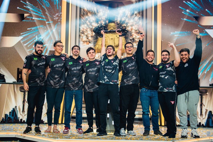 El equipo brasileño FaZe Clan es el gran campeón del Six Invitational 2025