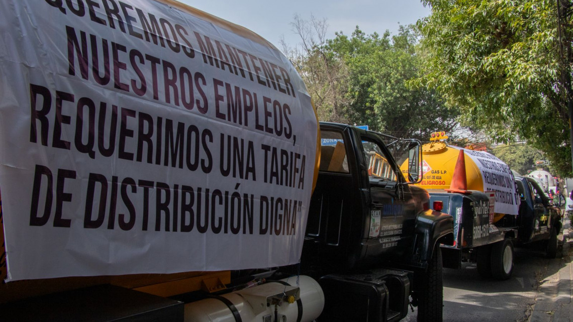 Choferes de Gas LP protestan por tarifas insuficientes y alertan sobre riesgos en el abasto