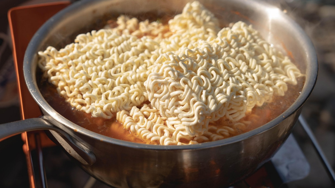 Sopas instantáneas conquistan México: 4.5 millones se consumen al día