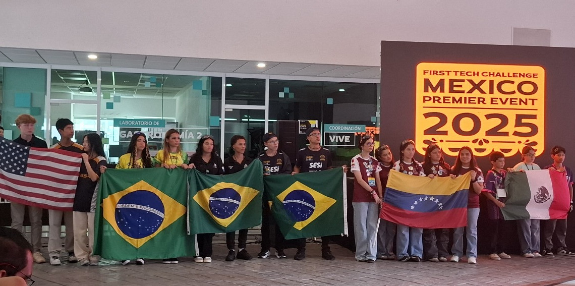 Celebra Tecmilenio a ganadores de competencia internacional de robótica