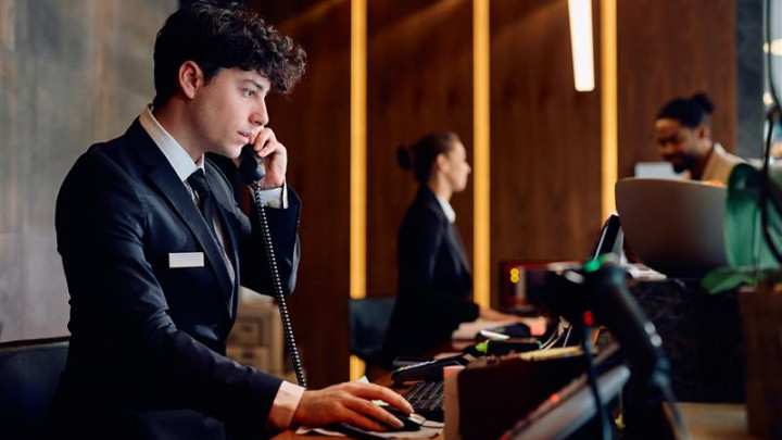 Recepcionista, Cocinero y Mesero, los puestos más demandados en el Sector Turístico en Vacaciones