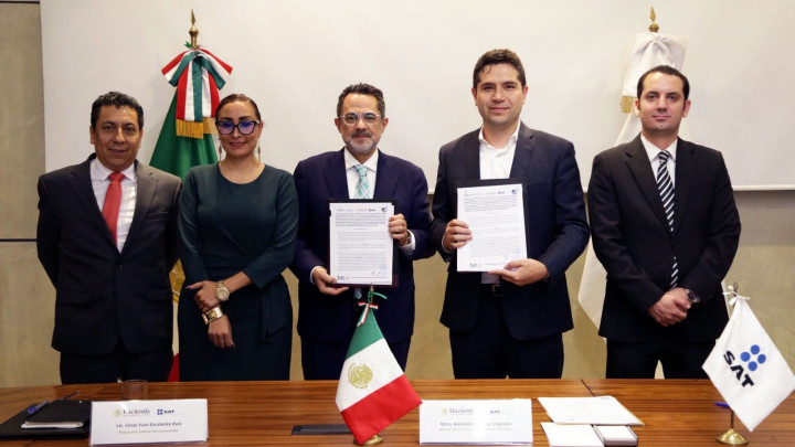Busca SAT y Profeco que el Servidor Público Realice sus Funciones con Honestidad y Confiabilidad