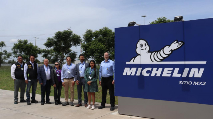 La Secretaría del Trabajo visita la planta de Michelin en León, Guanajuato.