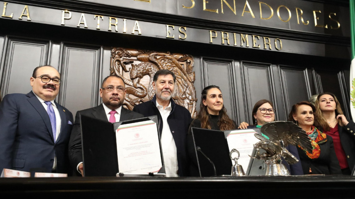 María Bonilla Rodríguez, Nueva subsecretaria de la SHCP y Omar Reyes Colmenares, titular de la UIF, Legisladores