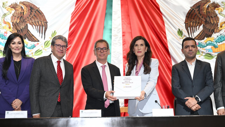 Cámara de Diputados recibió de la SHCP el Paquete Económico 2026