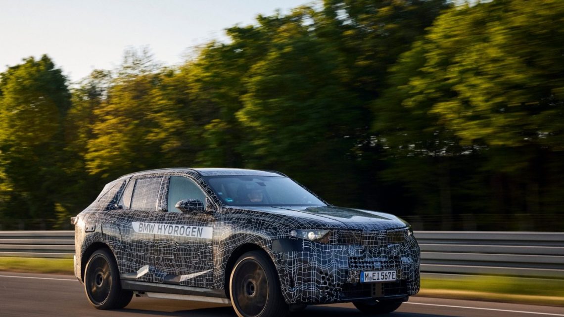 BMW lanza el nuevo X5 con cinco tecnologías de propulsión