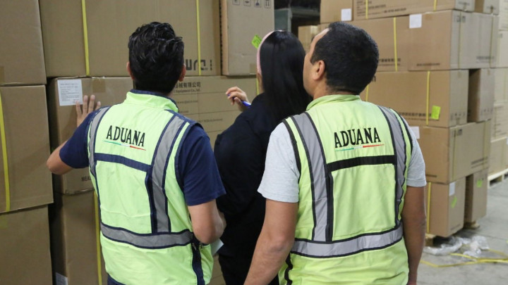 Agentes aduanales ratifican compromiso con la legalidad