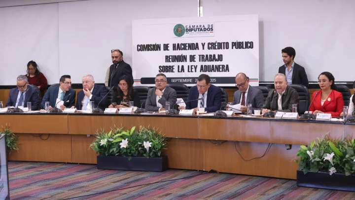 Pide SAT Marco Legal para Combatir Contrabando de Mercancías