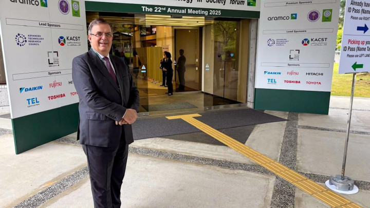 Amarra Ebrard para México Foro mundial de Tecnología y Sociedad