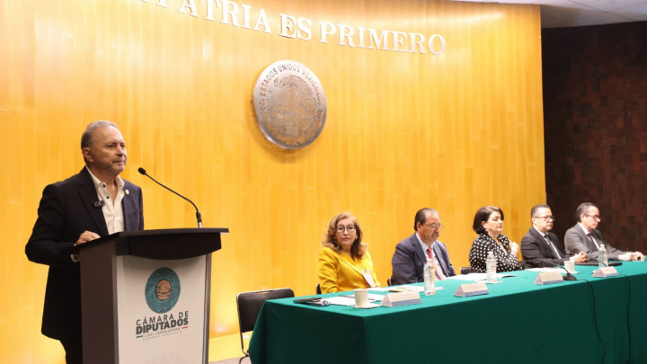 Médicos Residentes Denuncias Violaciones a sus Derechos Laborales