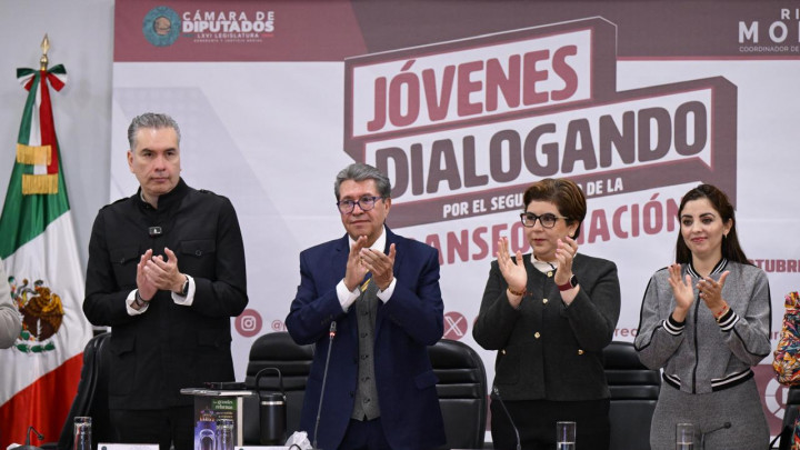 Pide Monreal a Jóvenes no Venderse al poder ni al Dinero