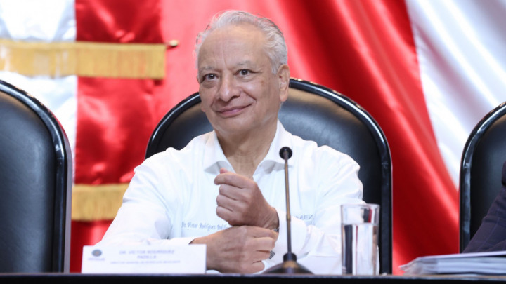 Busca Pemex Reactivar la Producción de la Petroquímica, Víctor Rodríguez