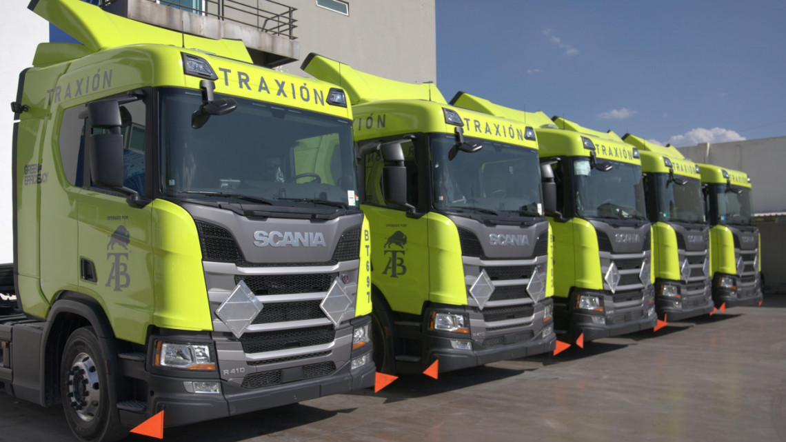 SEMARNAT distingue a Autotransportes El Bisonte por su liderazgo ambiental en Transporte Limpio