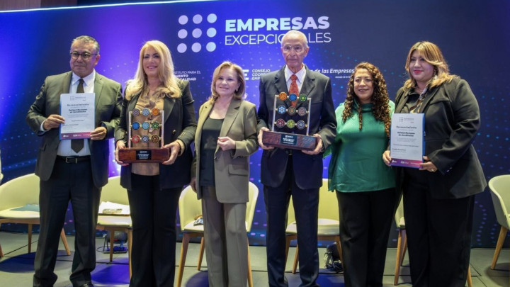 Recibe ema dos reconocimientos como Empresa Excepcional en la edición 2025