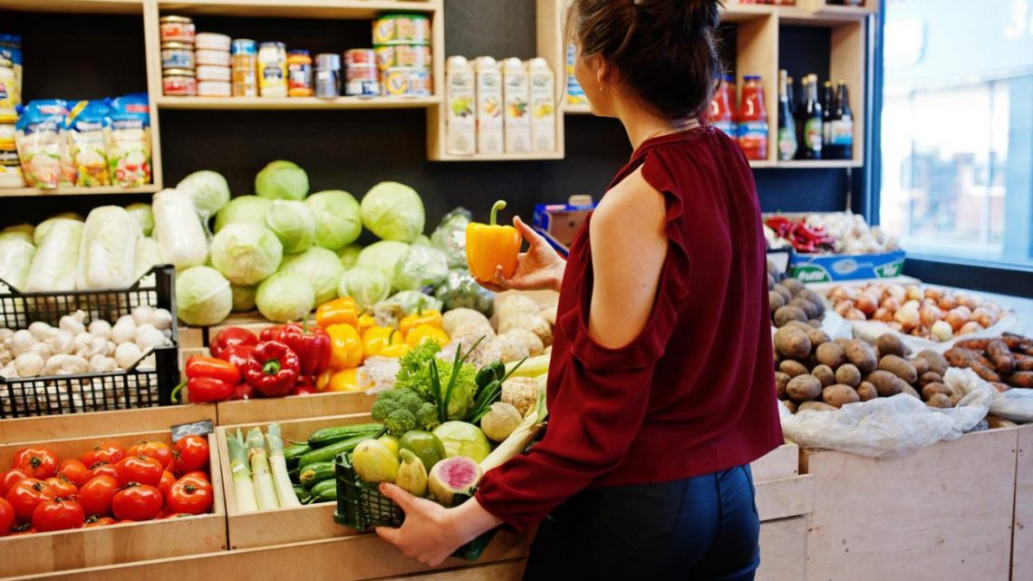 ¿Cómo se monta un área de frutas y verduras en un negocio? ¿Cómo se monta un área de frutas y verduras en un negocio?