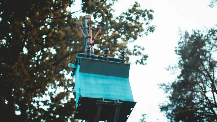 Transformadores secos vs. aceite: guía básica para elegir