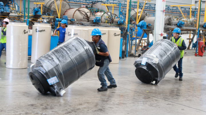 Rotoplas recibe distintivo “Hecho en México” tras relanzamiento del sello nacional