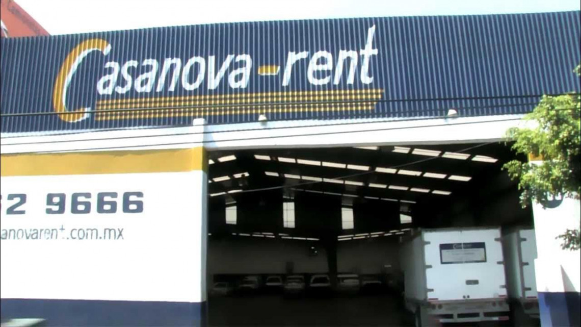 Licitación vehicular de la FGR favorece a Casanova tras cancelaciones y suspensiones