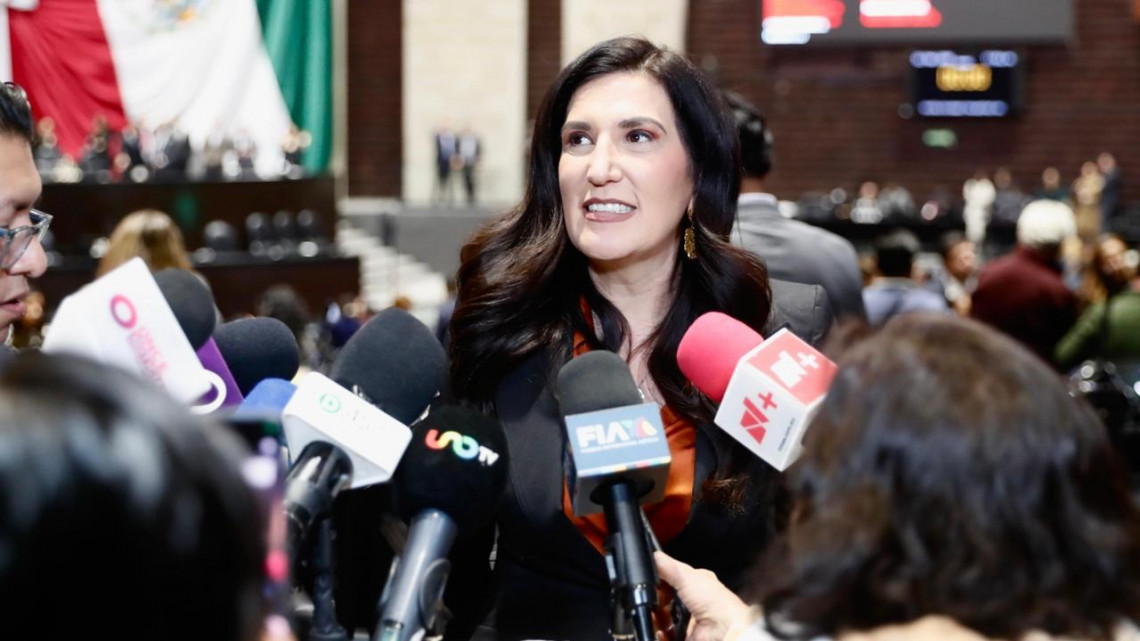 México Necesita una Constitución que Beneficie a la Población, Kenia López Rabadán