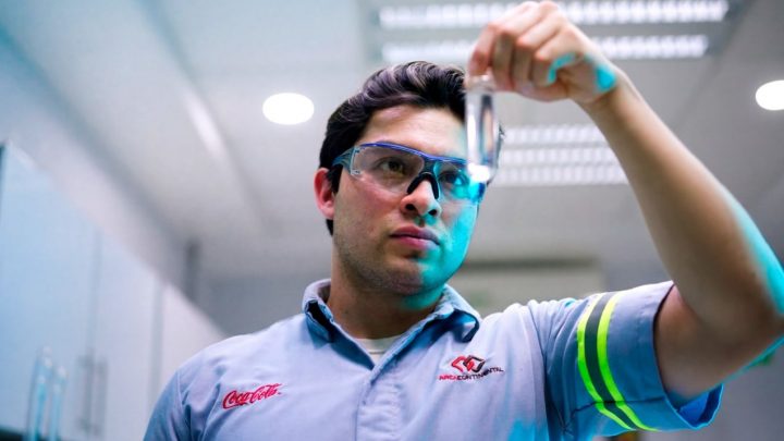 Arca Continental impulsa seguridad hídrica con estrategia integral en su centenario