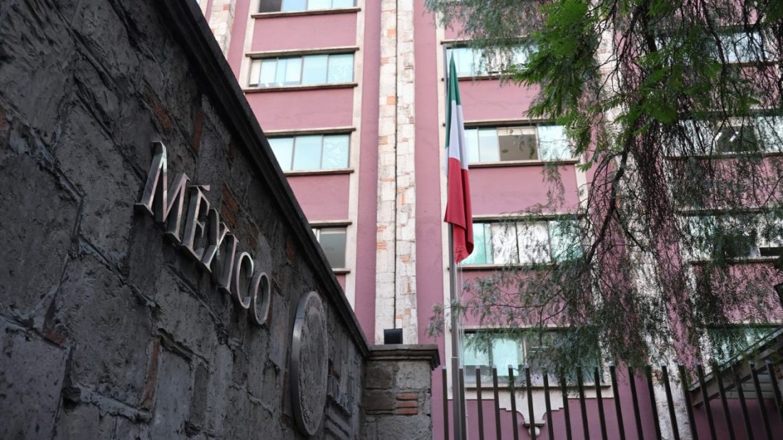 Control de 600 millones de pesos para servicios federales genera alertas internas en INDAABIN