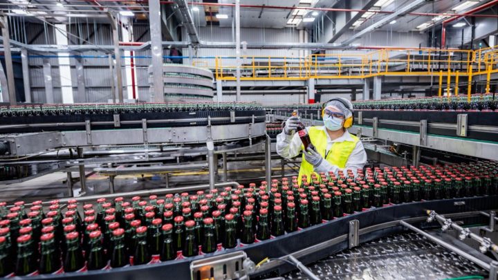 Destinará Arca Continental 18,500 mdp en su mayor inversión anual histórica