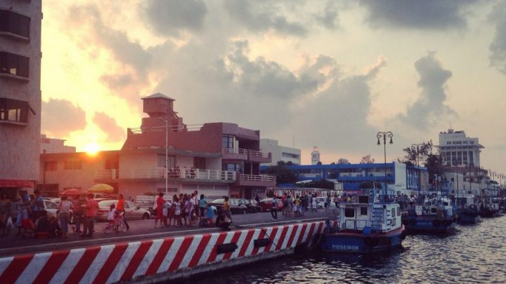 Crisis por derrame en el Golfo impacta costas de Veracruz y actividad portuaria