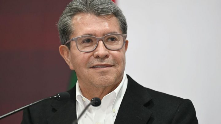 Ley secundaria de Reforma a 40 horas no altera la Constitución, Ricardo Monreal