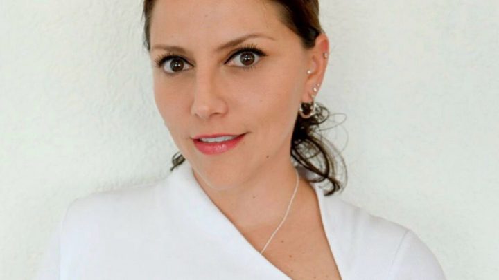 Jennifer Krystel Castillo Madrid a la Administración General de Grandes Contribuyentes del SAT